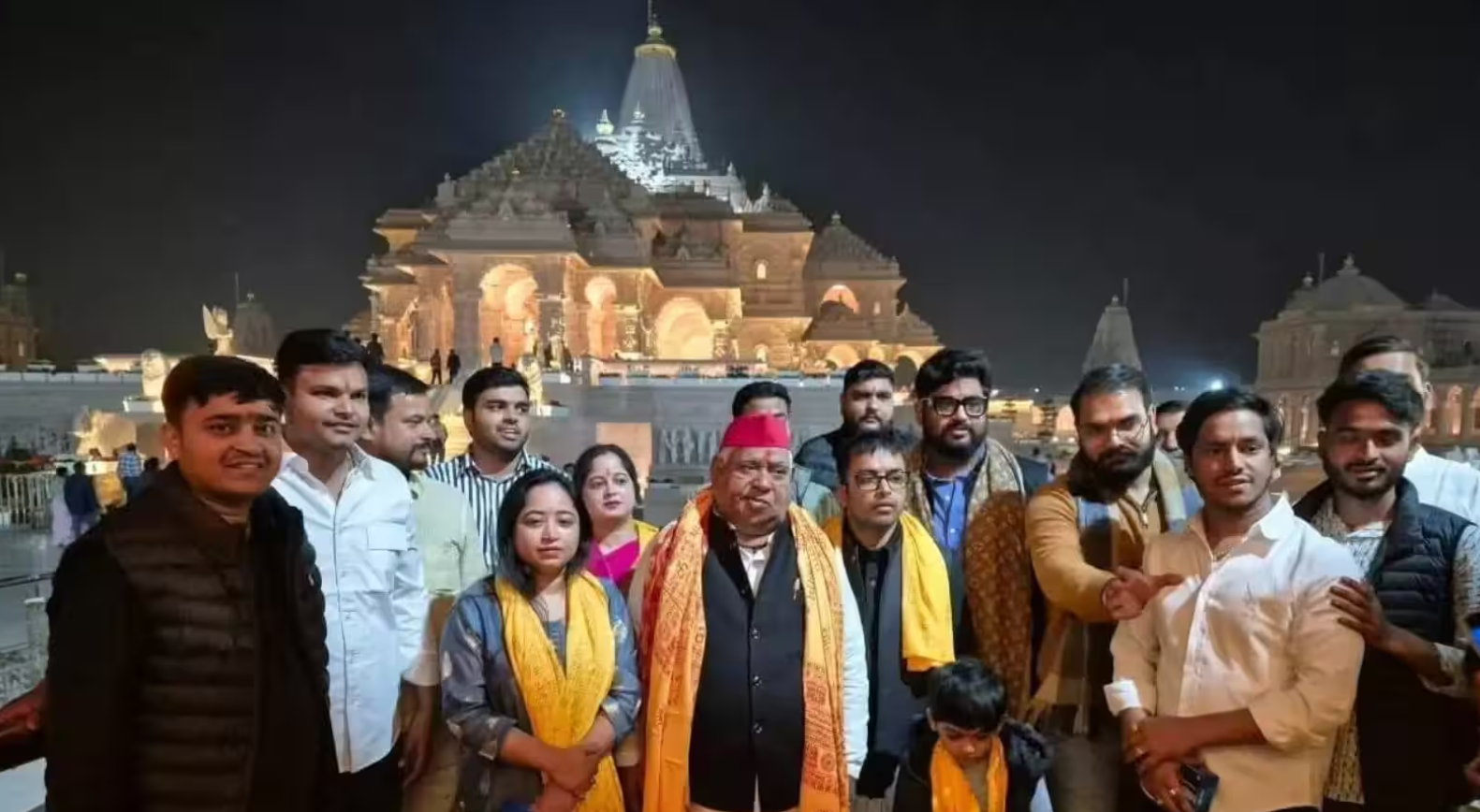 आदर्श विद्या मंदिर डूंगरपुर में 'मैं भी स्वदेशी समर्थक' अभियान एवं उद्यमिता प्रोत्साहन सम्मेलन संपन्न